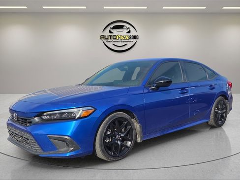 Used 2023 Honda Civic Sport image 3