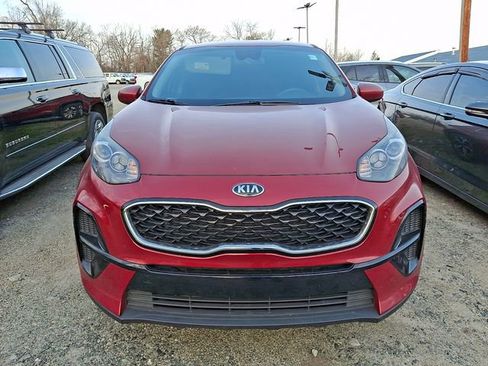 Used 2020 Kia Sportage LX image 2