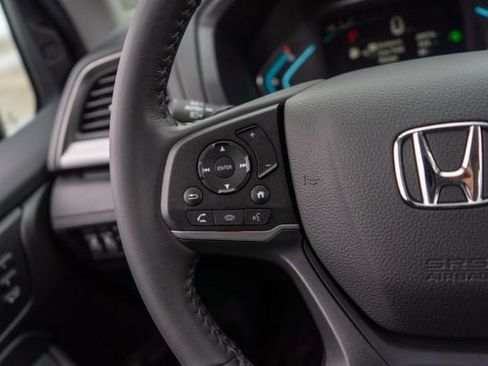 Used 2024 Honda Odyssey EX-L image 24