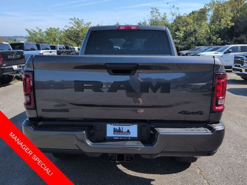 New 2026 RAM 2500 Big Horn AWD/4WD image 7