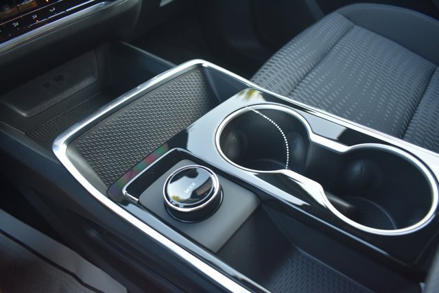 New 2027 Chevrolet Equinox LT w/ Safety and Technology Package FWD image 26