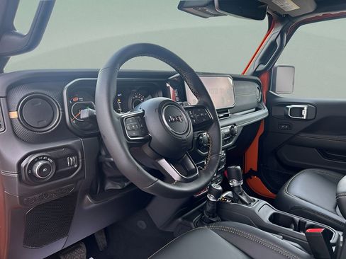 New 2025 Jeep Wrangler Unlimited Rubicon 392 image 19