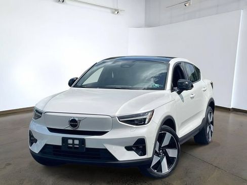 Used 2023 Volvo C40 P8 Recharge Ultimate AWD/4WD image 1