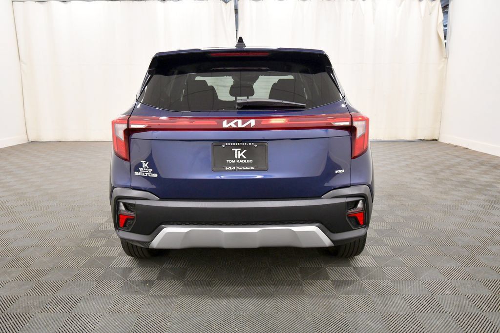 Used 2026 Kia Seltos LX AWD/4WD image 6