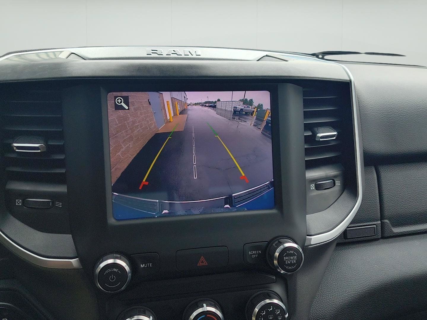 Used 2021 RAM 1500 Big Horn AWD/4WD image 15