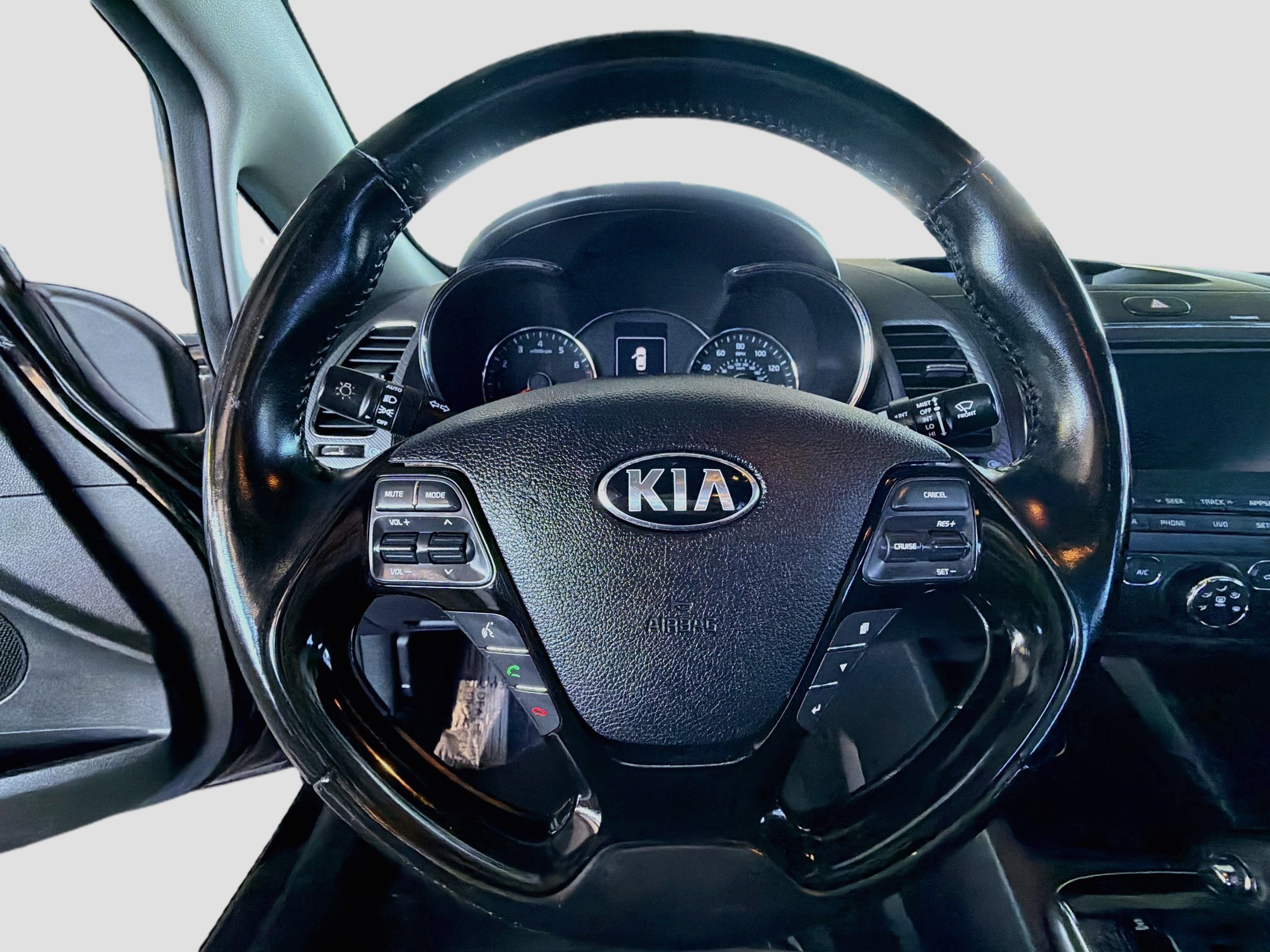 Used 2018 Kia Forte S FWD image 17