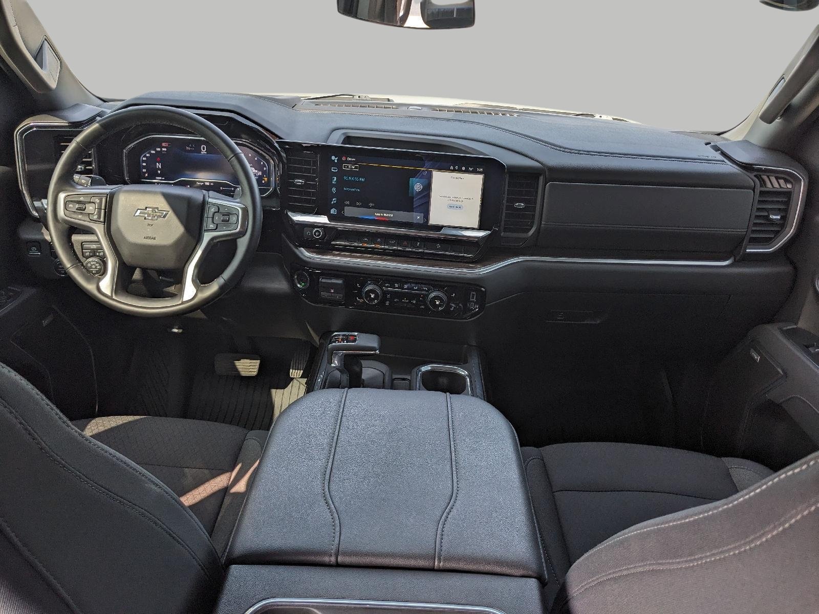 Used 2025 Chevrolet Silverado 1500 RST AWD/4WD image 25