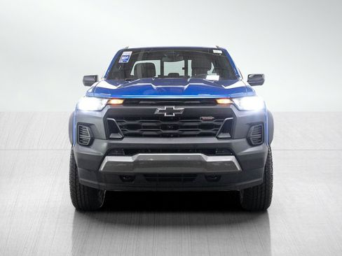 Used 2023 Chevrolet Colorado Trail Boss w/ Technology Package AWD/4WD image 8