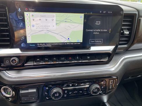 Used 2024 Chevrolet Silverado 1500 High Country w/ High Country Premium Package AWD/4WD image 10