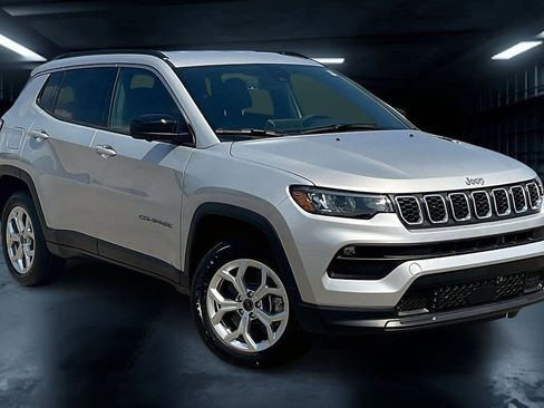 New 2025 Jeep Compass Latitude w/ Convenience Group image 2