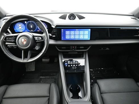 Certified 2025 Porsche Macan Electric RWD image 6