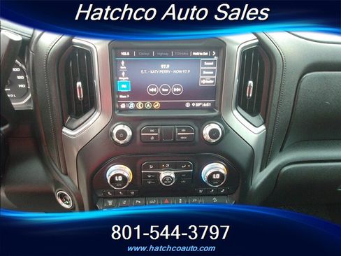 Used 2020 GMC Sierra 3500 Denali w/ Denali Ultimate Package image 19