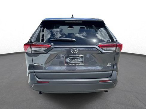 Used 2023 Toyota RAV4 LE AWD/4WD image 4