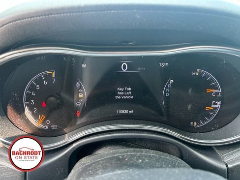 Used 2018 Jeep Grand Cherokee Limited AWD/4WD image 10