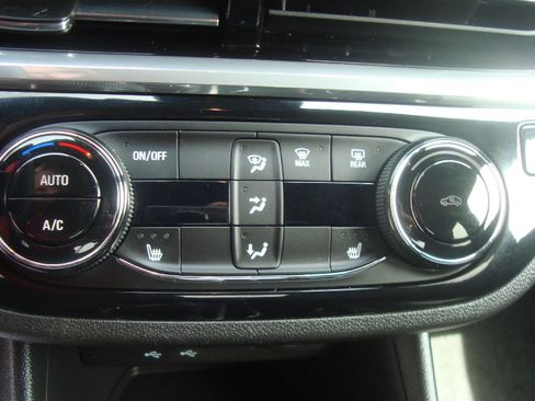 Used 2024 Buick Envista Sport Touring w/ Convenience I Package image 15