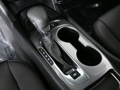 Used 2025 Chevrolet Malibu LS image 16