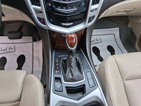 Used 2013 Cadillac SRX Luxury FWD image 16