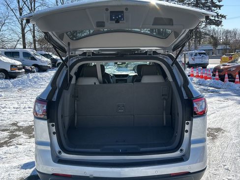 Used 2016 Chevrolet Traverse LT image 23
