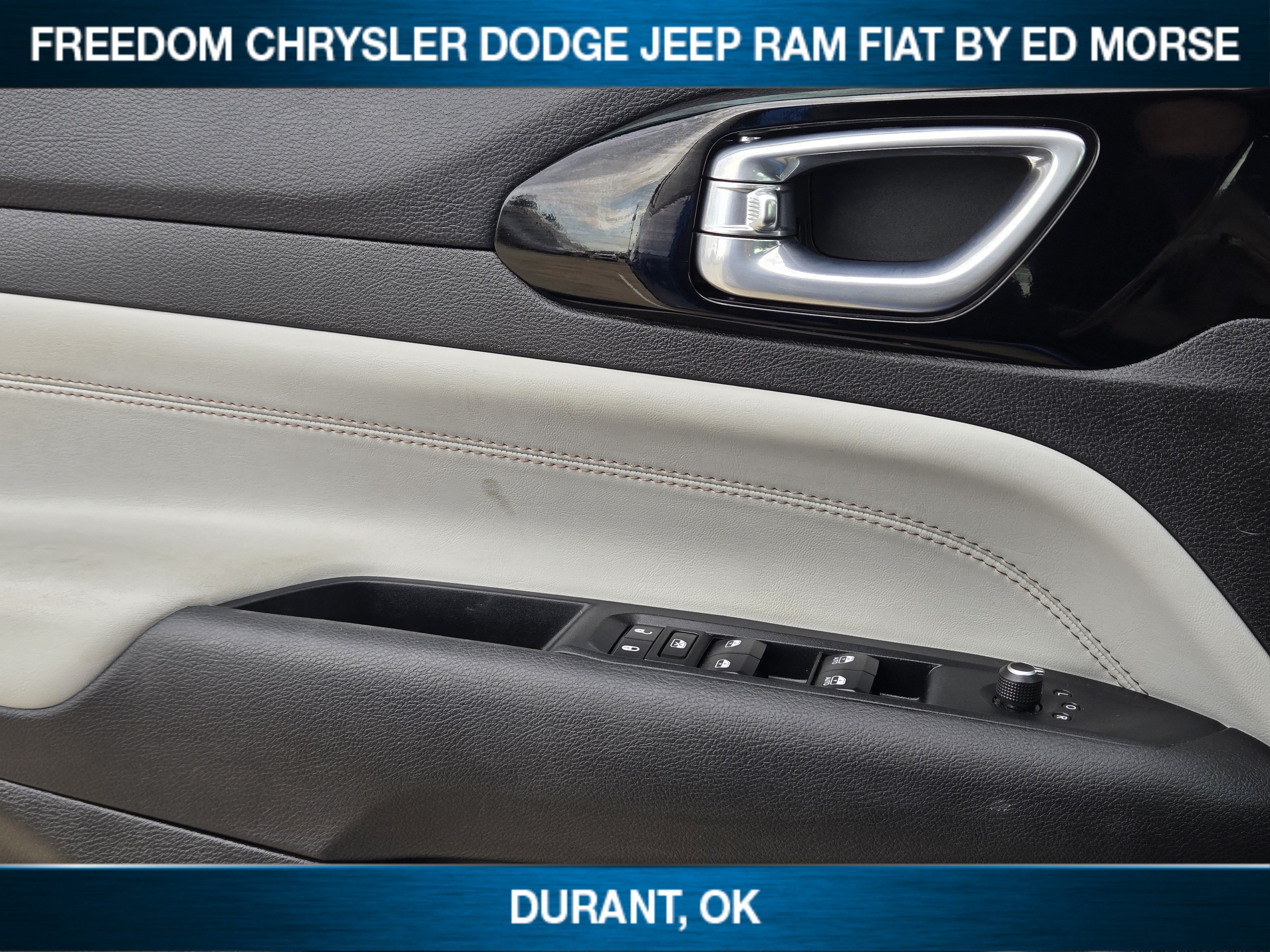 Used 2024 Jeep Compass Limited AWD/4WD image 17