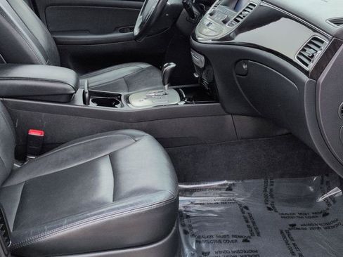 Used 2013 Hyundai Genesis 3.8 image 27