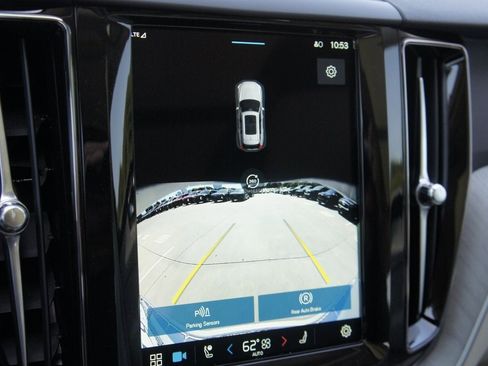 New 2025 Volvo XC60 B5 Plus w/ Protection Package Premier image 17