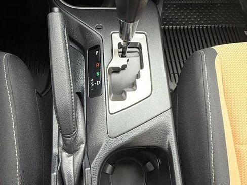 Used 2016 Toyota RAV4 XLE AWD/4WD image 23
