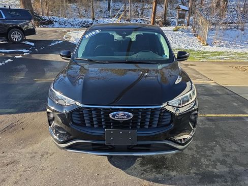 Used 2023 Ford Escape Active w/ Tech Pack #2 image 3