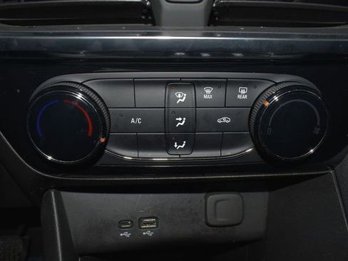 Used 2024 Buick Encore GX Sport Touring image 25