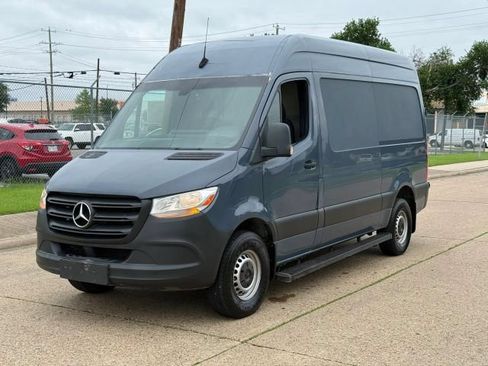 Used 2019 Mercedes-Benz Sprinter 144 image 1
