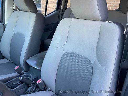 Used 2015 Nissan Xterra X RWD image 16