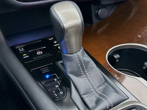 Used 2018 Lexus RX 350 AWD w/ Premium Package image 19