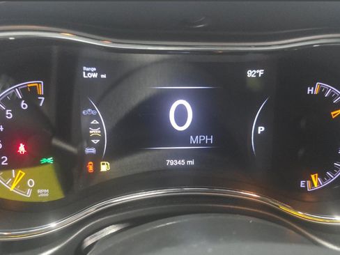 Used 2021 Jeep Grand Cherokee Laredo X RWD image 13