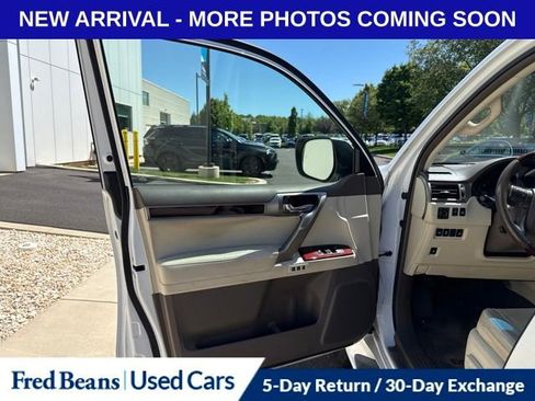 Used 2016 Lexus GX 460 Luxury AWD/4WD image 9