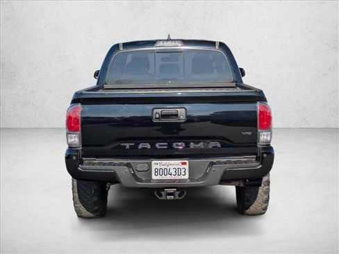 Used 2021 Toyota Tacoma TRD Off-Road w/ Technology Package image 7