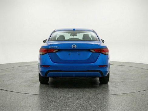 Used 2025 Nissan Sentra SV image 7