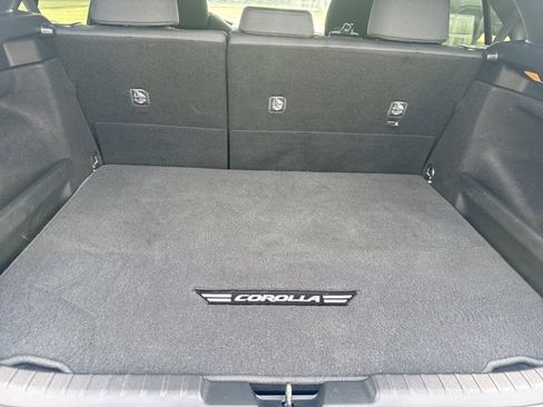 Used 2022 Toyota Corolla SE w/ Carpet Mat Package (TMS) image 16