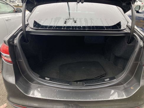 Used 2017 Ford Fusion SE w/ Fusion SE Technology Package image 13