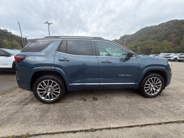 New 2027 GMC Terrain Denali w/ LPO, Floor Liner Package AWD/4WD image 8