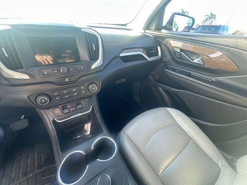 Used 2018 GMC Terrain SLE image 17