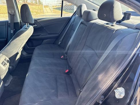Used 2016 Honda Accord EX image 9