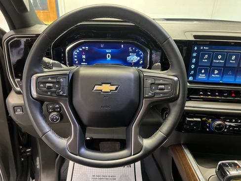 Used 2023 Chevrolet Silverado 1500 High Country w/ High Country Premium Package AWD/4WD image 22