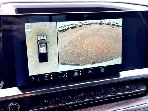 Used 2023 Chevrolet Silverado 1500 LTZ w/ LTZ Convenience Package II AWD/4WD image 27