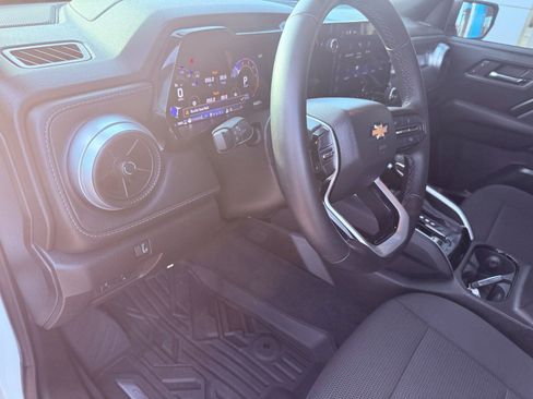 Used 2024 Chevrolet Colorado LT w/ LT Convenience Package II image 11