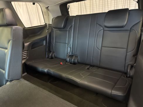 Used 2018 Chevrolet Tahoe LT w/ LT Signature Package RWD image 20