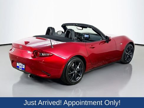 Used 2019 MAZDA MX-5 Miata Grand Touring RWD image 8