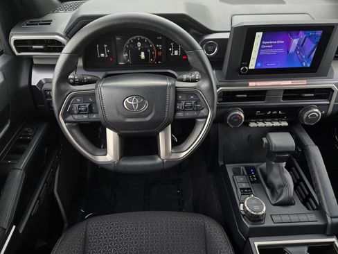 Certified 2025 Toyota 4Runner SR5 AWD/4WD image 12