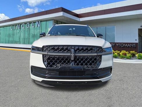 New 2026 Lincoln Navigator L Reserve w/ Jet Appearance Package AWD/4WD image 9