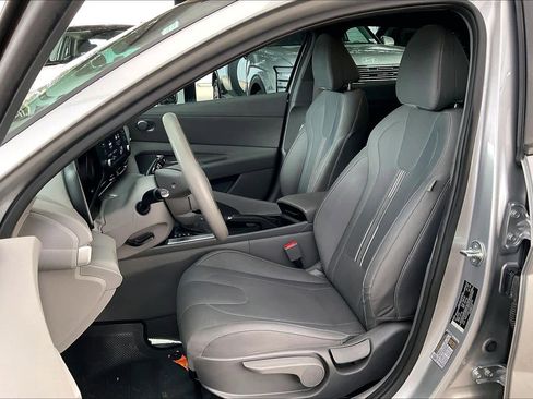 Certified 2023 Hyundai Elantra SEL FWD image 8