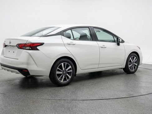 Used 2025 Nissan Versa SV FWD image 9