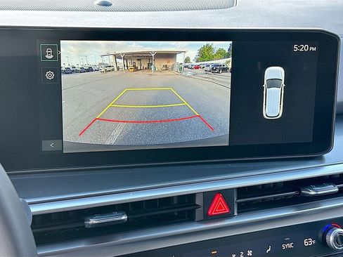 Used 2025 Kia Sorento S w/ Panoramic Sunroof Package image 14